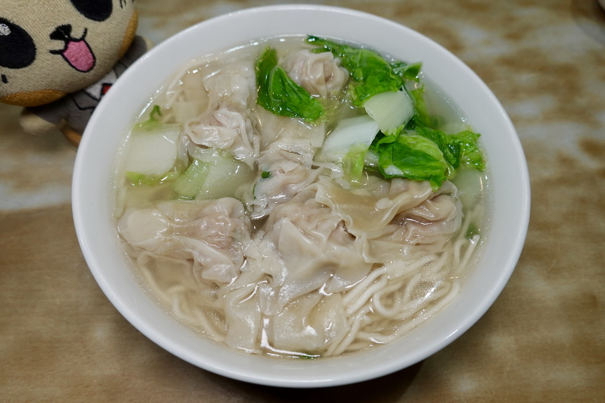 【台北中正紀念堂站美食】黃龍莊：漂亮的小籠湯包、會爆漿的蝦仁燒賣，經濟實惠上海江浙小吃店 7171