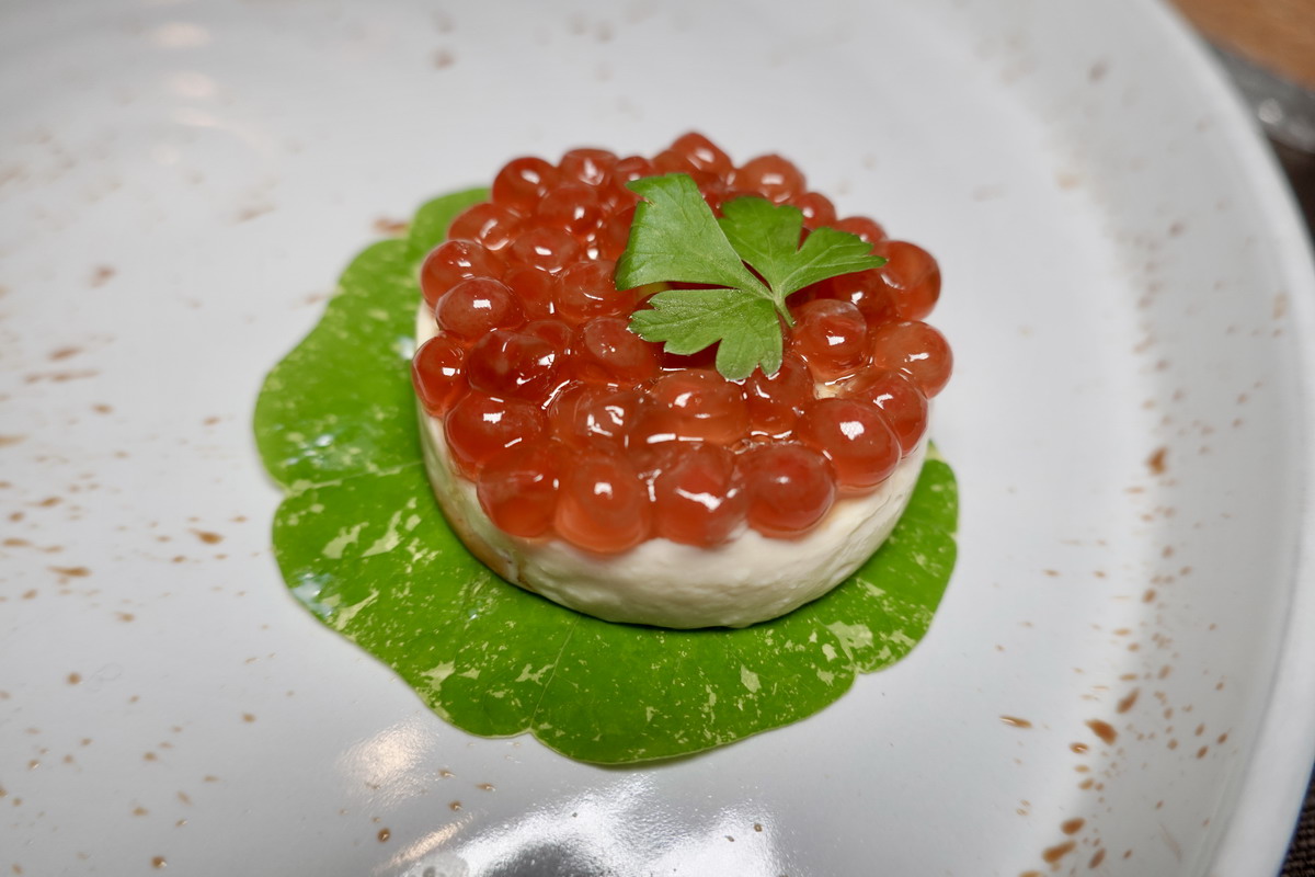 【台北陽明山美食】絹絲谷 Silk Valley：陽明山秘境無菜單私廚與湯屋，大自然裡的世外桃源，在森林溪谷中享受美食與泡湯（貓大爺x絹絲谷松露乳酪蛋糕）7172