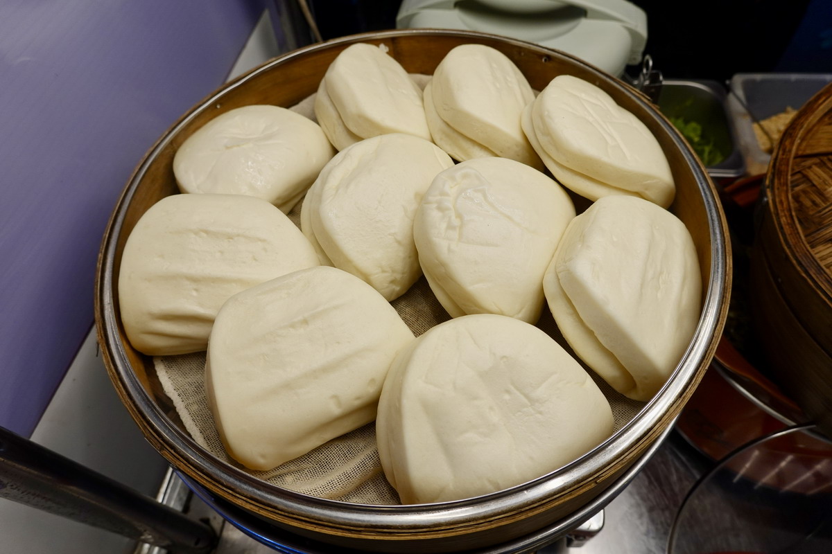 【桃園中壢美食】金牌刈包:控肉給兩片!尾牙吃刈包就吃這一攤,中壢觀光夜市必吃名攤,經濟部5星認證 【桃園中壢美食】金牌刈包:控肉給兩片!尾牙吃刈包就吃這一攤,中壢觀光夜市必吃名攤,經濟部5星認證