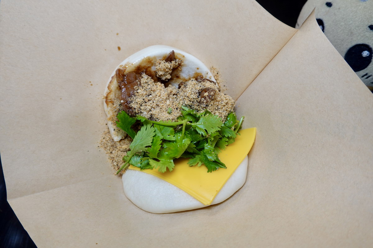 【桃園中壢美食】金牌刈包:控肉給兩片!尾牙吃刈包就吃這一攤,中壢觀光夜市必吃名攤,經濟部5星認證 【桃園中壢美食】金牌刈包:控肉給兩片!尾牙吃刈包就吃這一攤,中壢觀光夜市必吃名攤,經濟部5星認證