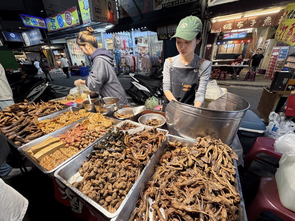 【桃園市美食】中壢觀光夜市:桃園代表夜市之一,攤位多、好吃好逛 7182 【桃園市美食】中壢觀光夜市:桃園代表夜市之一,攤位多、好吃好逛 7182