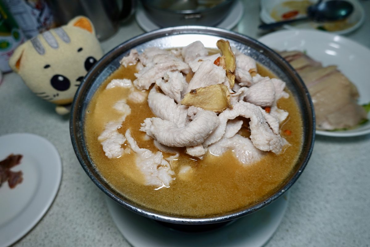 【台北六張犁站美食】湘鼎坊 2026：蔣經國總統私人廚師開的餐廳，老派特色平價熱炒店，砂鍋魚頭是招牌 7184