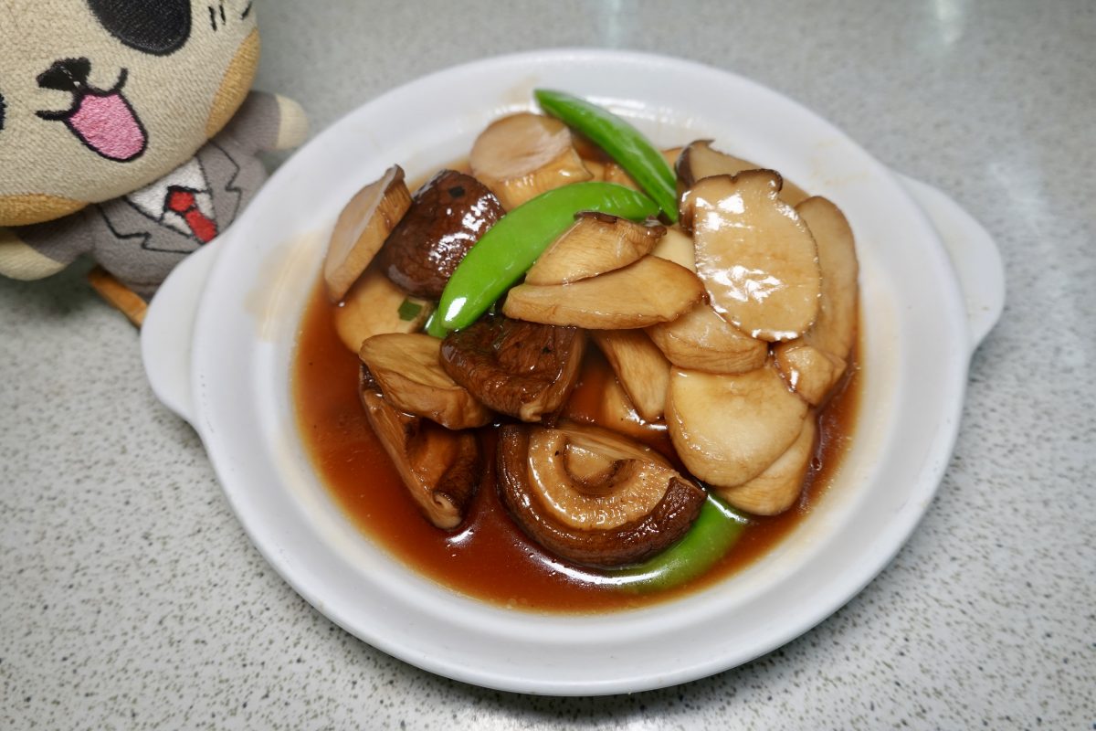 【台北六張犁站美食】湘鼎坊 2026：蔣經國總統私人廚師開的餐廳，老派特色平價熱炒店，砂鍋魚頭是招牌 7184