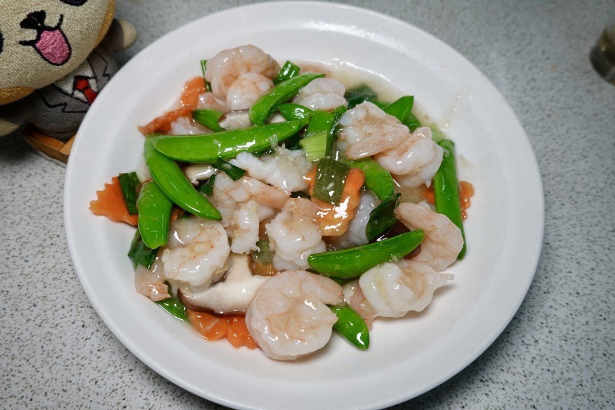 【台北六張犁站美食】湘鼎坊 2026：蔣經國總統私人廚師開的餐廳，老派特色平價熱炒店，砂鍋魚頭是招牌 7184