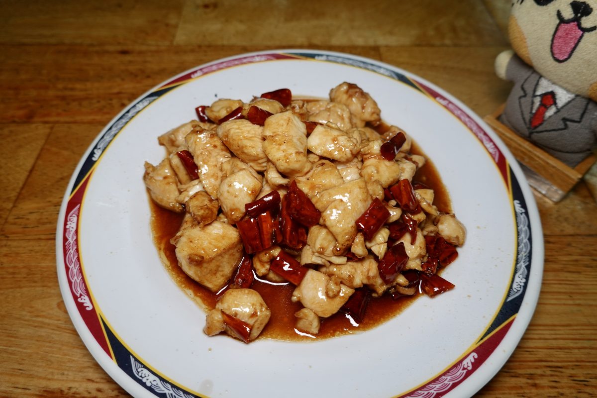 【台北行天宮站美食】如香小炒雞肉店 2026：不起眼的熱炒小店卻是高朋滿座，家常小炒有媽媽的味道，價錢實惠讓人想一來再來 7200