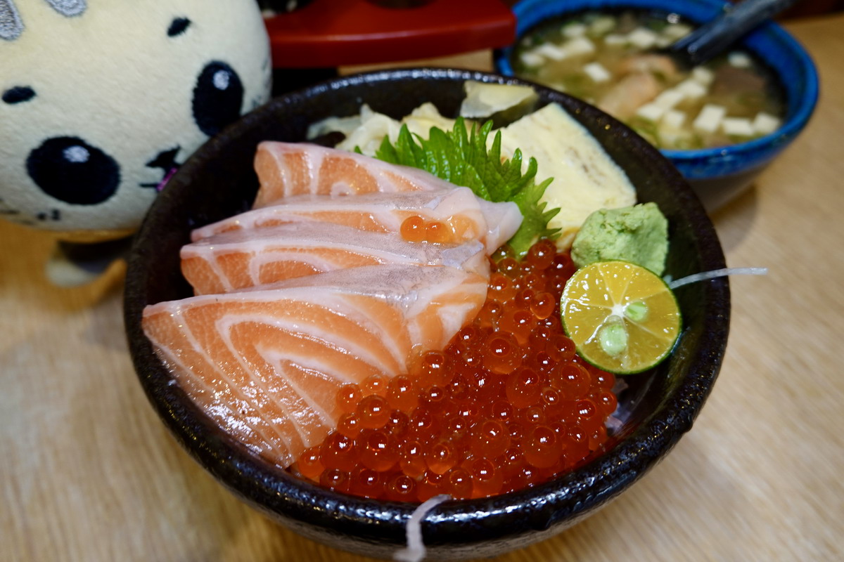 【台北中山國中站美食】躼腳日本料理 2026：很台的日本料理，新鮮平價，上班族排隊B級美食 7201