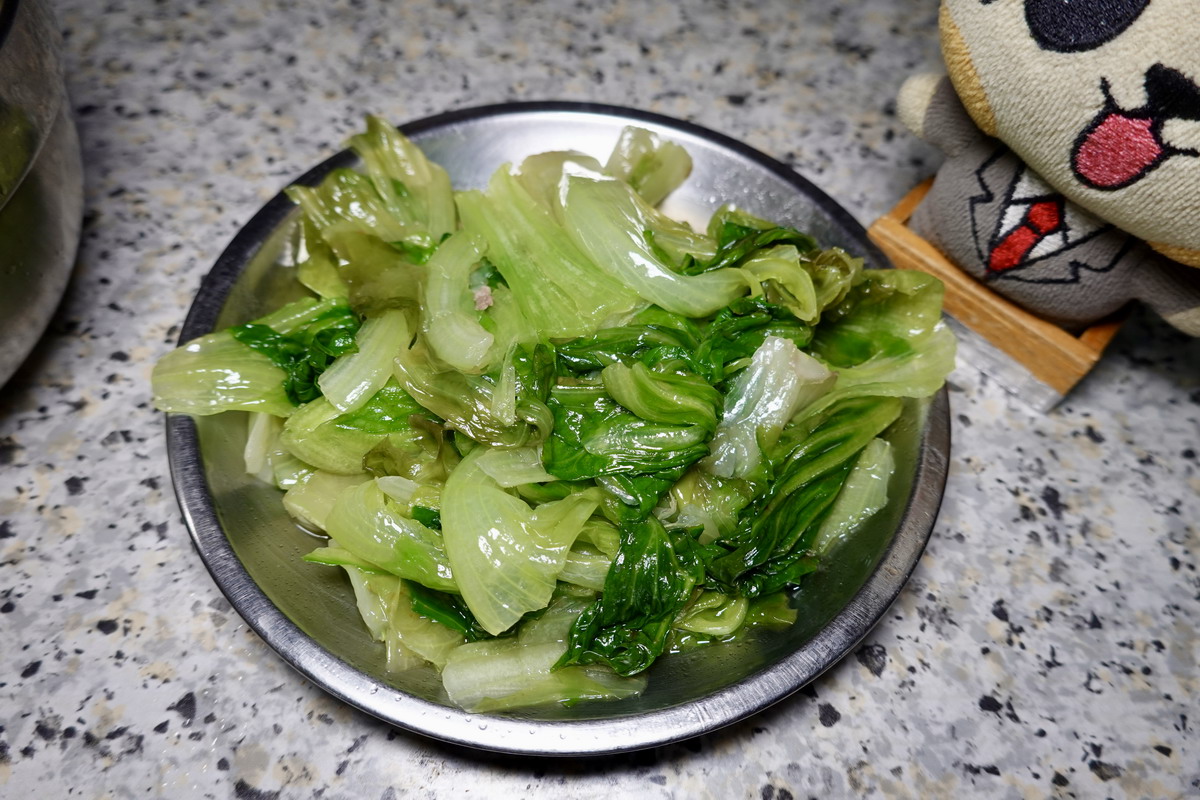 【台北行天宮站美食】松江市場當歸羊肉湯 2026：冷冷的天就要喝一碗當歸羊肉湯，全身都暖呼呼，20多年堅持好味道，冬天補身必收 7208