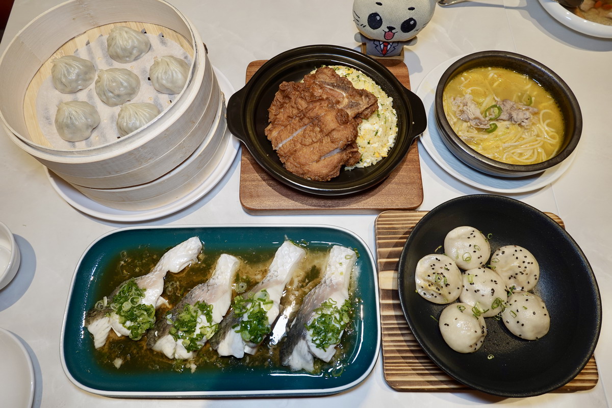 網站近期文章：【台北市南港軟體園區站美食】漢來上海湯包台北LaLaport店 2026：小籠湯包南霸天來到南港LaLaport了，湯包現做現蒸，內行的會點超厚片排骨蛋炒飯 7215