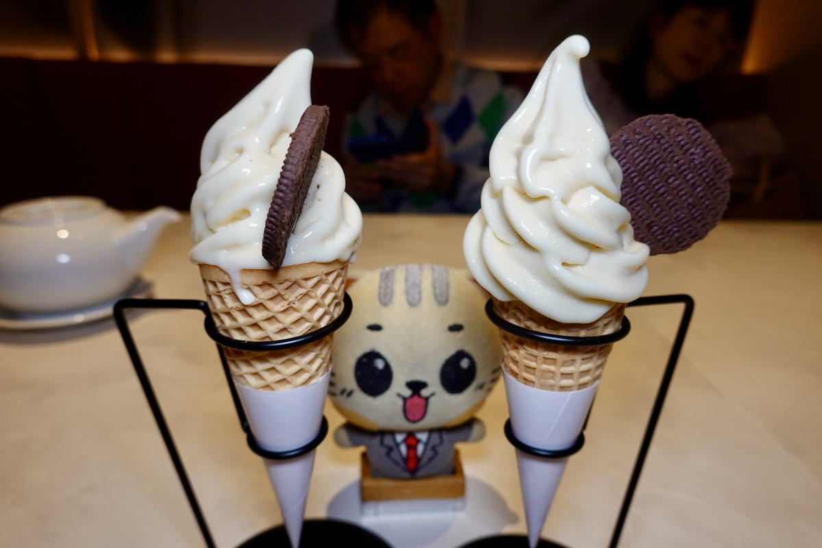 【台北市南港軟體園區站美食】漢來上海湯包台北LaLaport店 2026：小籠湯包南霸天來到南港LaLaport了，湯包現做現蒸，內行的會點超厚片排骨蛋炒飯 7215