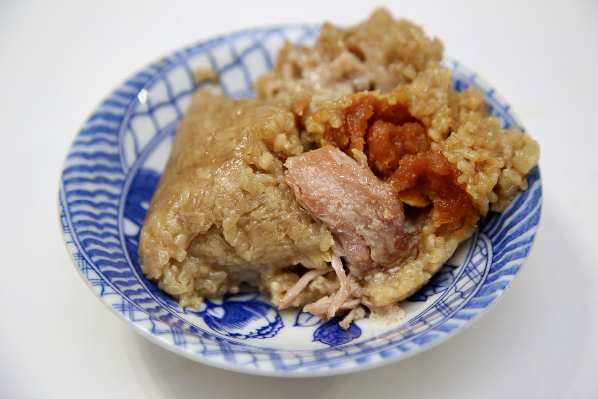 【台北大安站美食】四喜粽子 2026：隱身在信維市場二樓超難找，卻是超好吃的冠軍湖州粽子，端午節一定要先預訂 7226