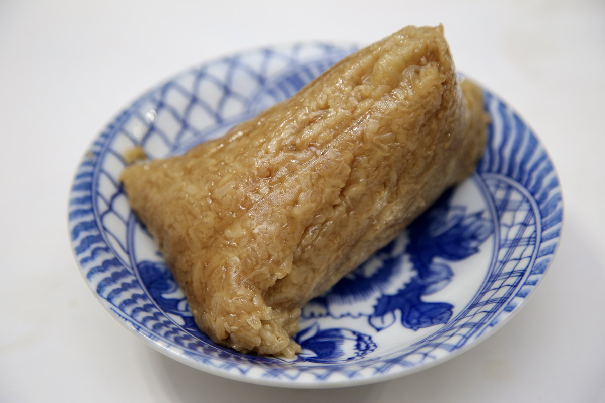 【台北大安站美食】四喜粽子 2026：隱身在信維市場二樓超難找，卻是超好吃的冠軍湖州粽子，端午節一定要先預訂 7226