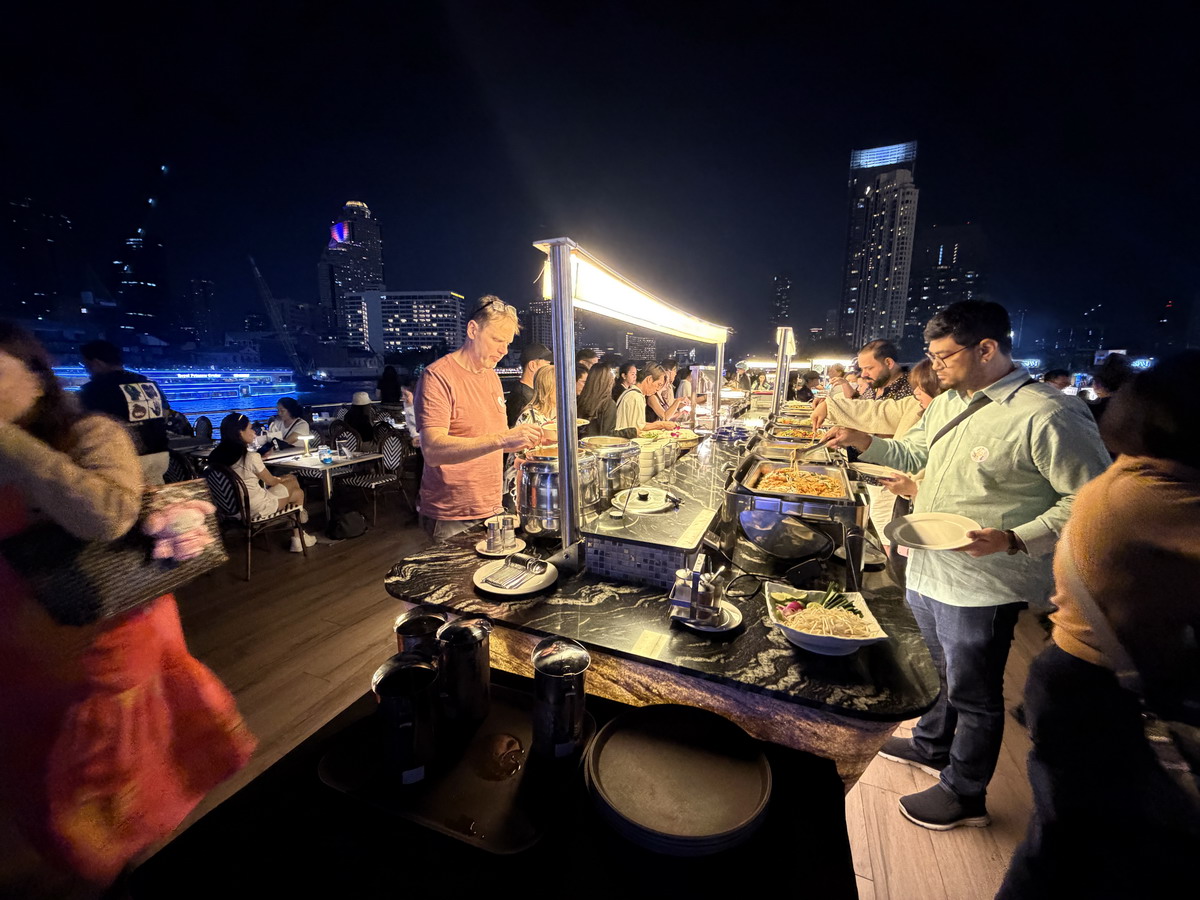 【泰國曼谷旅遊】曼谷昭披耶河遊船諾亞號 Noah Cruise 2026：享受曼谷浪漫夜景，還有美食吃到飽Buffet和歌舞表演，曼谷就要這麼玩！7234