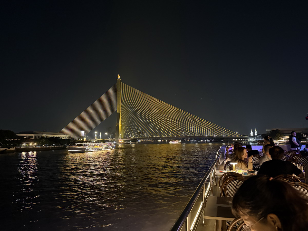 【泰國曼谷旅遊】曼谷昭披耶河遊船諾亞號 Noah Cruise 2026：享受曼谷浪漫夜景，還有美食吃到飽Buffet和歌舞表演，曼谷就要這麼玩！7234