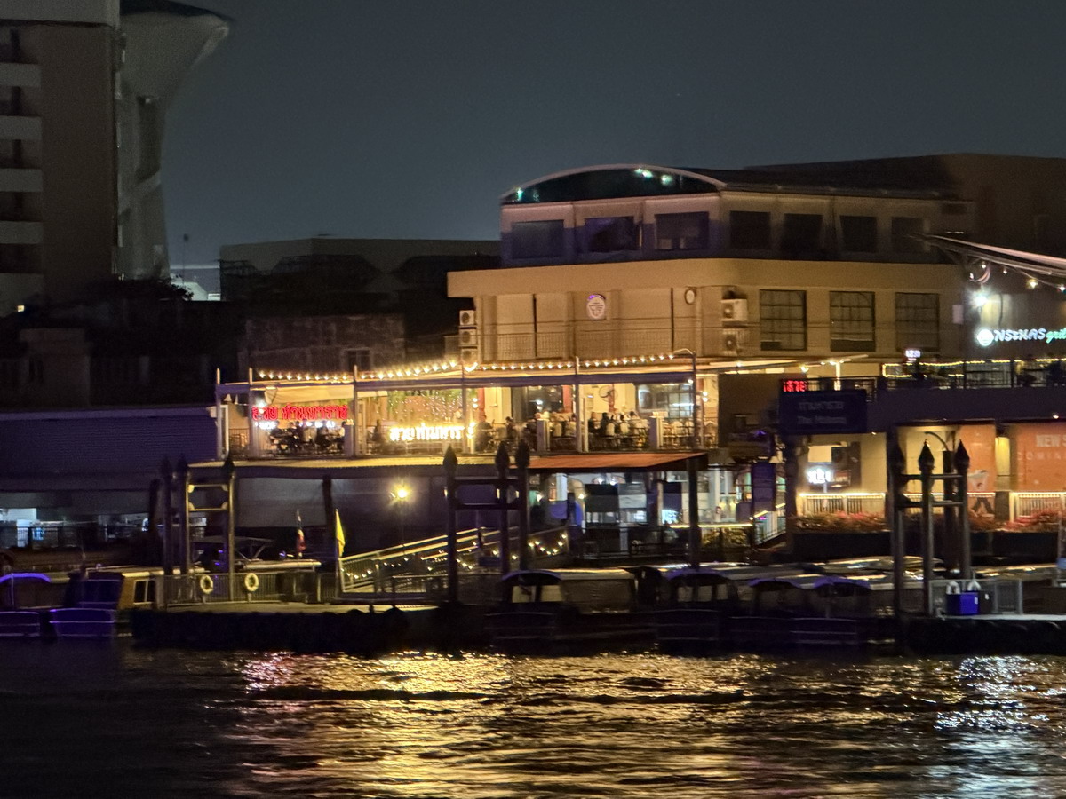 【泰國曼谷旅遊】曼谷昭披耶河遊船諾亞號 Noah Cruise 2026：享受曼谷浪漫夜景，還有美食吃到飽Buffet和歌舞表演，曼谷就要這麼玩！7234