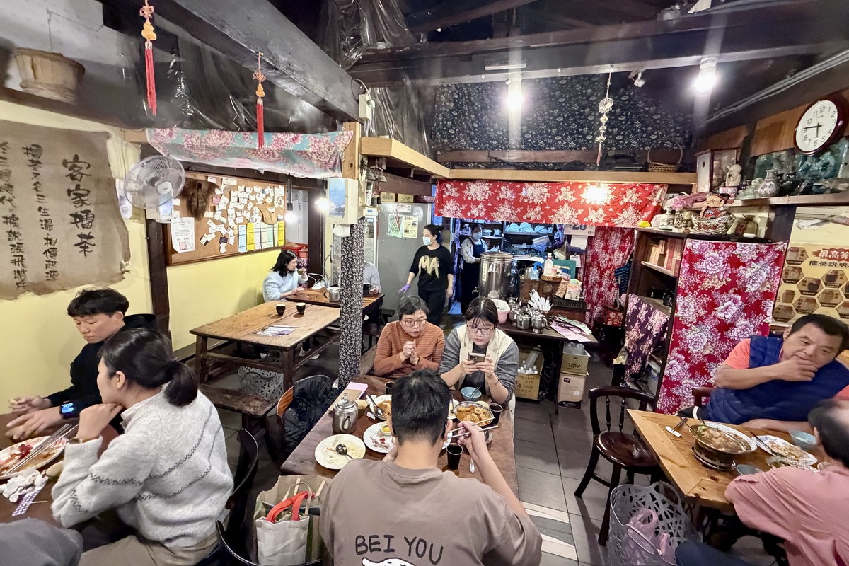 【台北古亭站美食】晉江茶堂 2026:很不像台北的台北餐館,日式平房老屋中吃得到濃濃客家傳統古早味,想吃一定要訂位啊!7235 【台北古亭站美食】晉江茶堂 2026:很不像台北的台北餐館,日式平房老屋中吃得到濃濃客家傳統古早味,想吃一定要訂位啊!7235