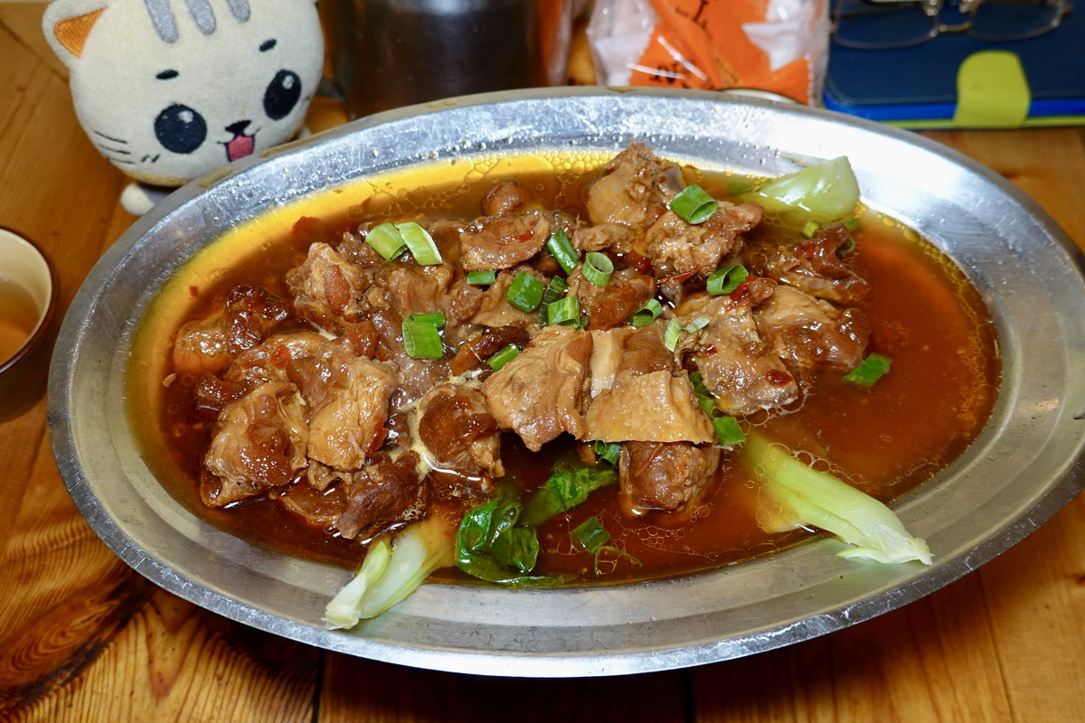 網站近期文章：【台北古亭站美食】晉江茶堂 2026：很不像台北的台北餐館，平房老屋中吃得到濃濃客家傳統古早味，想吃一定要訂位啊！7235