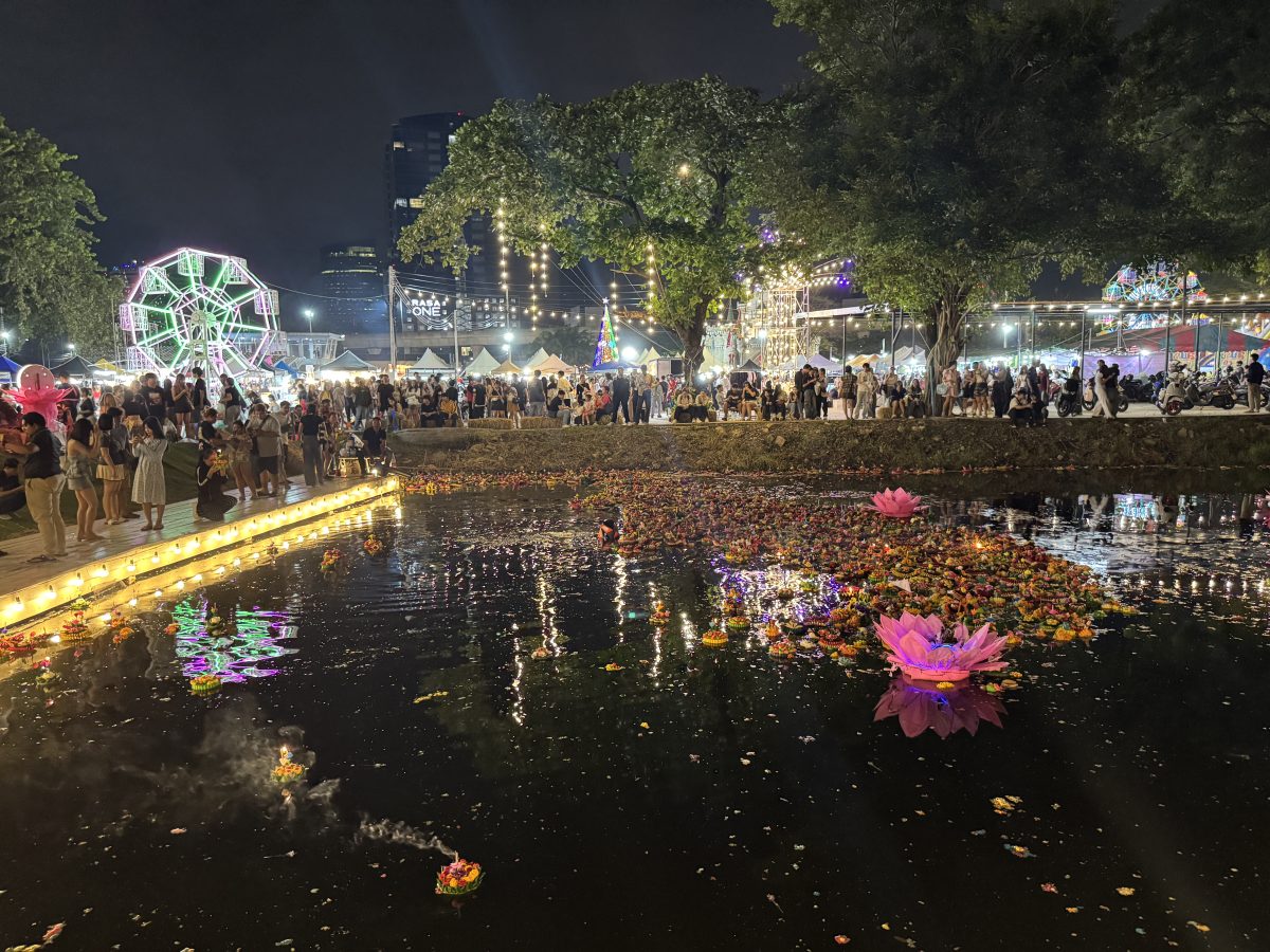 【泰國曼谷夜市】里多安城堡夜市Liabduan Danneramit Night Market 2026：曼谷熱門新興夜市，尚未觀光化，可以體驗在地人生活，水燈節有放水燈 7238 