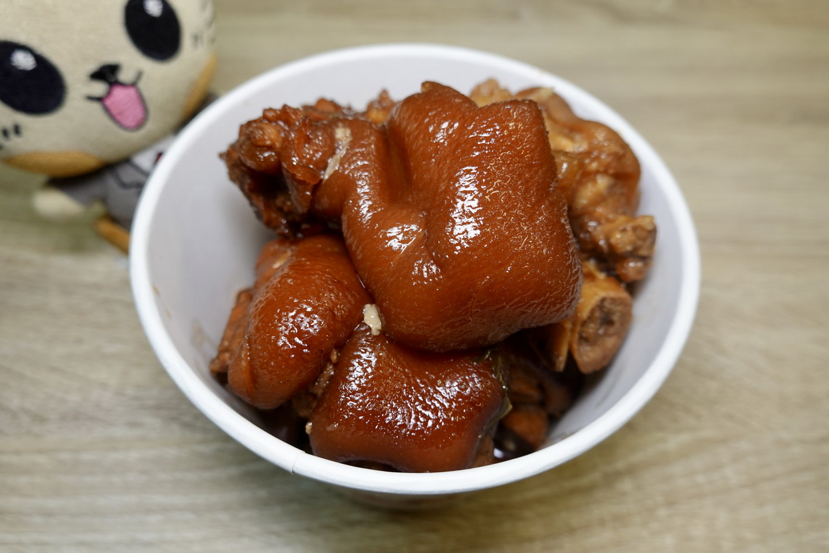 【台北忠孝復興站美食】任氏正宗揚州獅子頭專賣店 2026：台北必吃獅子頭搬新家還開小吃店，獅子頭滷白菜美味可口，還有獅子頭肉夾膜和滷豬腳（可接餐廳訂單） 7316