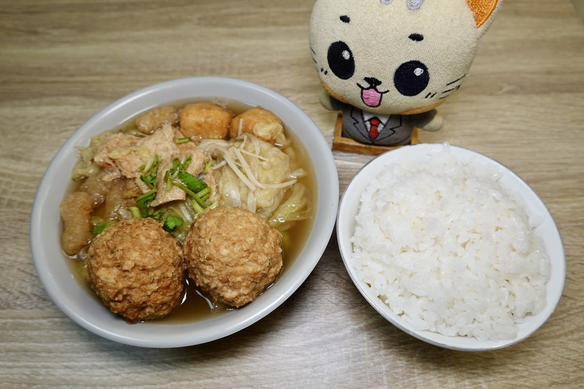 【台北忠孝復興站美食】任氏正宗揚州獅子頭專賣店 2026：台北必吃獅子頭搬新家還開小吃店，獅子頭滷白菜美味可口，還有獅子頭肉夾膜和滷豬腳（可接餐廳訂單） 7316