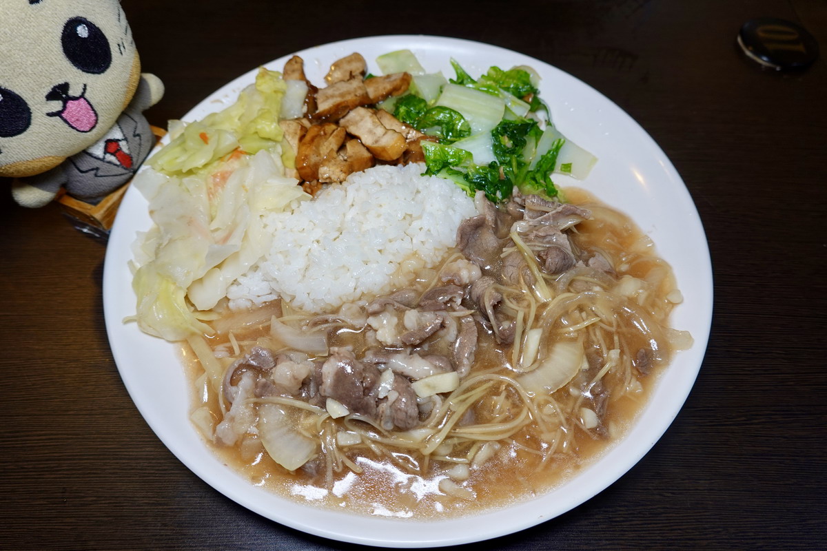 【台北中山國中站美食】百里香蚌麵 2026：薑的狂熱！民生敦化商圈上班族口袋必備名單，興安街美味簡餐B級美食，現做餐點CP值很高 7320