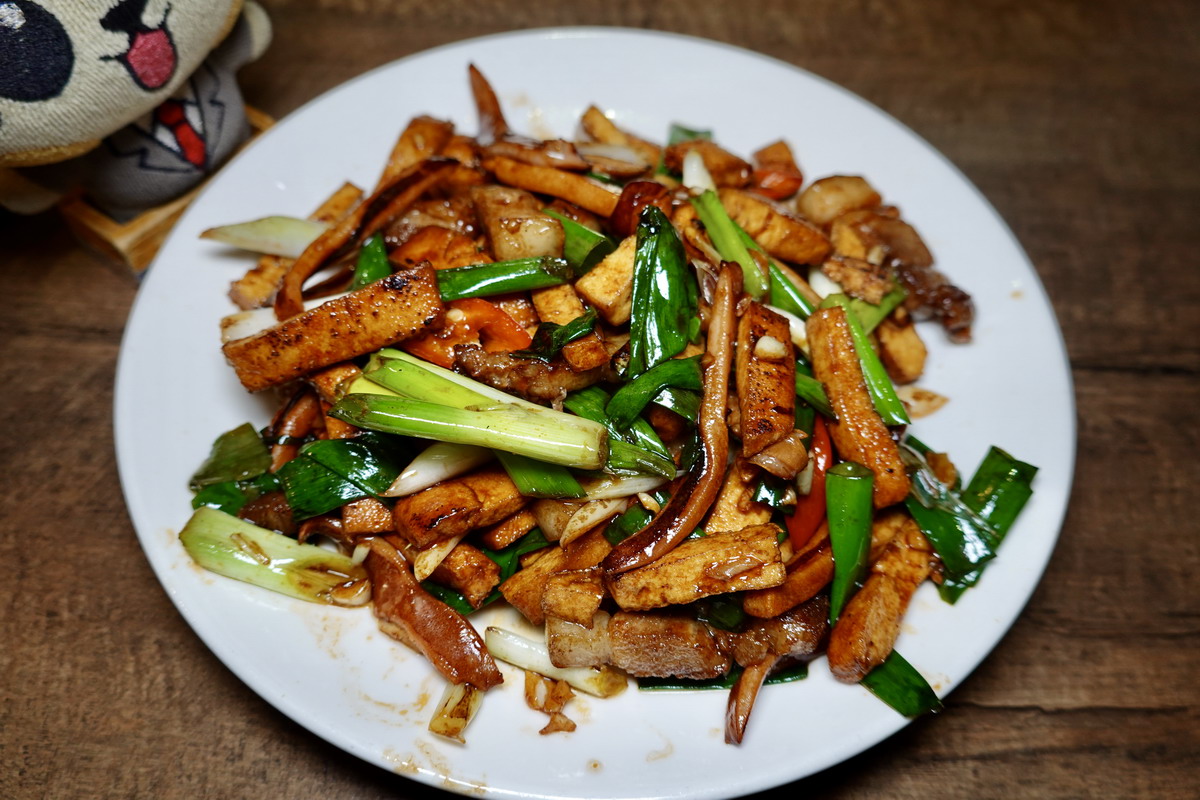 【台北南京三民站美食】金山客家小館創始店 2026:「輝達」黃仁勳貴客光臨,1990年創立平價客家菜老店,適合家庭親友聚餐 7247 【台北南京三民站美食】金山客家小館創始店 2026:「輝達」黃仁勳貴客光臨,1990年創立平價客家菜老店,適合家庭親友聚餐 7247