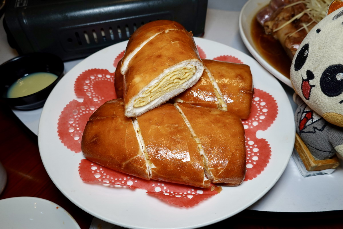 【台北小巨蛋站美食】碧海廚房敦北店 2026:蔣經國專用的「復興鍋」餐具,「輝達」黃仁勳也來朝聖!1970年創立老店,傳承蔣經國招待所,經濟實惠,長輩會喜歡 7253 【台北小巨蛋站美食】碧海廚房敦北店 2026:蔣經國專用的「復興鍋」餐具,「輝達」黃仁勳也來朝聖!1970年創立老店,傳承蔣經國招待所,經濟實惠,長輩會喜歡 7253