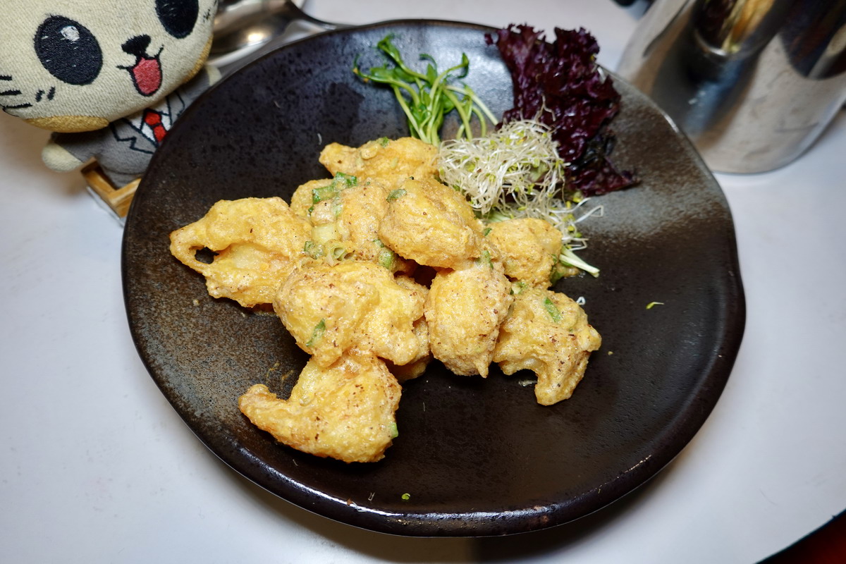 【台北小巨蛋站美食】碧海廚房敦北店 2026:蔣經國專用的「復興鍋」餐具,「輝達」黃仁勳也來朝聖!1970年創立老店,傳承蔣經國招待所,經濟實惠,長輩會喜歡 7253 【台北小巨蛋站美食】碧海廚房敦北店 2026:蔣經國專用的「復興鍋」餐具,「輝達」黃仁勳也來朝聖!1970年創立老店,傳承蔣經國招待所,經濟實惠,長輩會喜歡 7253