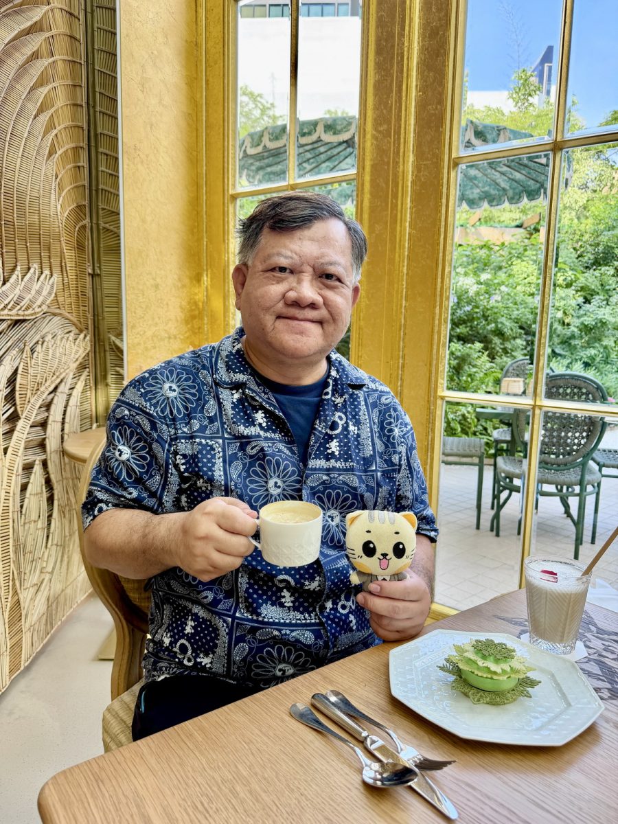 【泰國曼谷美食】迪奧黃金屋咖啡廳 Dior Gold House/Dior Café 2026：怎麼可以美成這樣！曼谷頂級時尚奢華展售間與咖啡廳，都會鬧區中的森林仙境，頂尖藝術與美食的結合，美照拍不完 7263