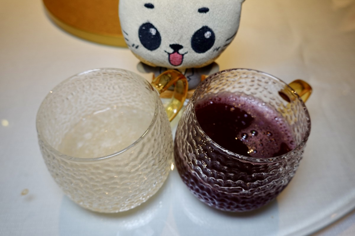 【台北象山站美食】劉家宴 2026:烤鴨撐竿跳!信義區新開幕中餐廳,主打京魯菜與淮揚菜,蓑衣花刀法666刀見功夫,海膽水餃很創新 7284 【台北象山站美食】劉家宴 2026:烤鴨撐竿跳!信義區新開幕中餐廳,主打京魯菜與淮揚菜,蓑衣花刀法666刀見功夫,海膽水餃很創新 7284