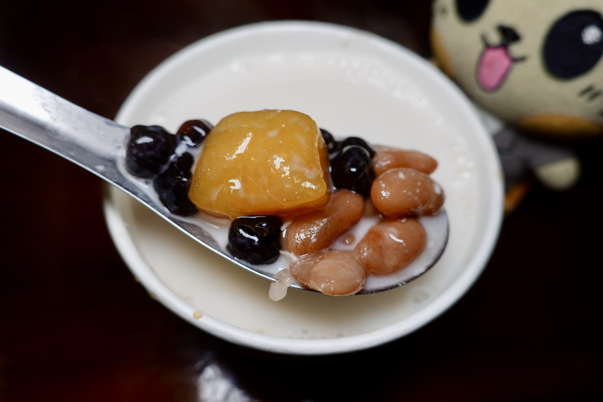 【台北雙連站美食】杉味豆花 2026：延三夜市起家，寧夏夜市商圈美味甜品，豆花、杏仁凍、燒仙草都好吃 7293