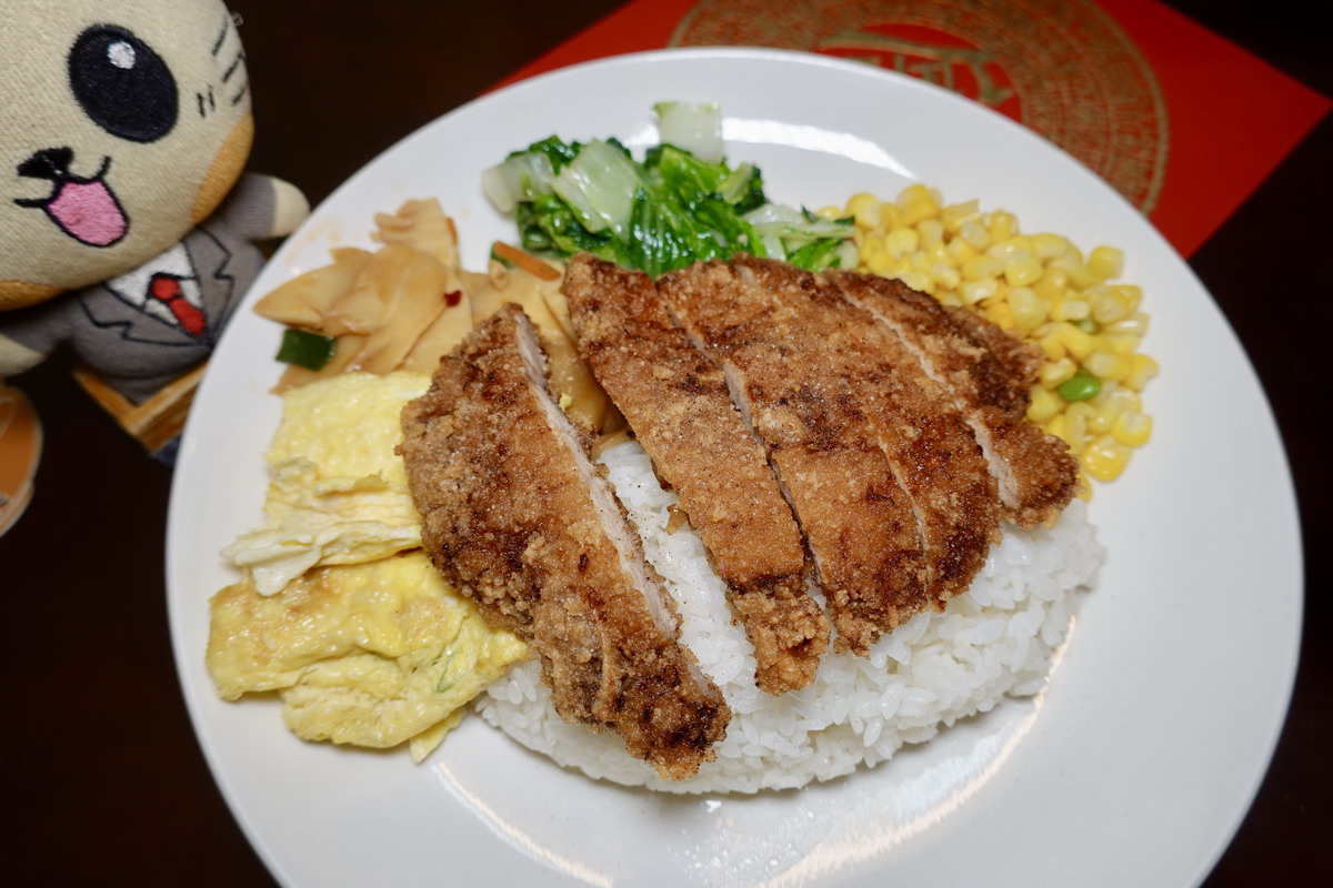 網站近期文章：【台北東湖站美食】全6連霸肉燥飯 2026：樂活公園賞櫻花順道吃在地美食，店名很奇怪，但是排骨飯、炸紅燒肉及滷豆腐不錯吃 7294