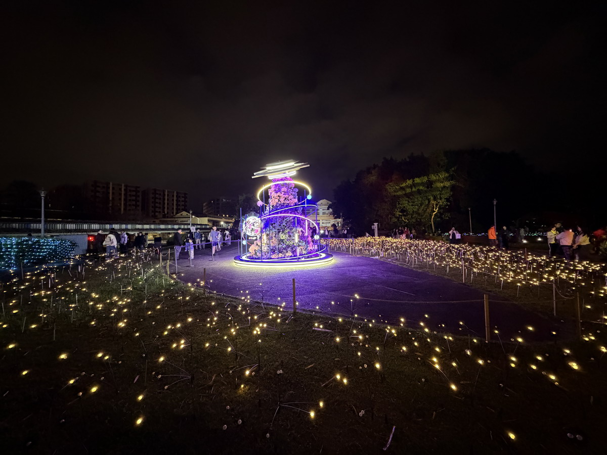 【活動】2026台北燈節花博展區：變形金剛擎天柱柯博文降臨台北 7298