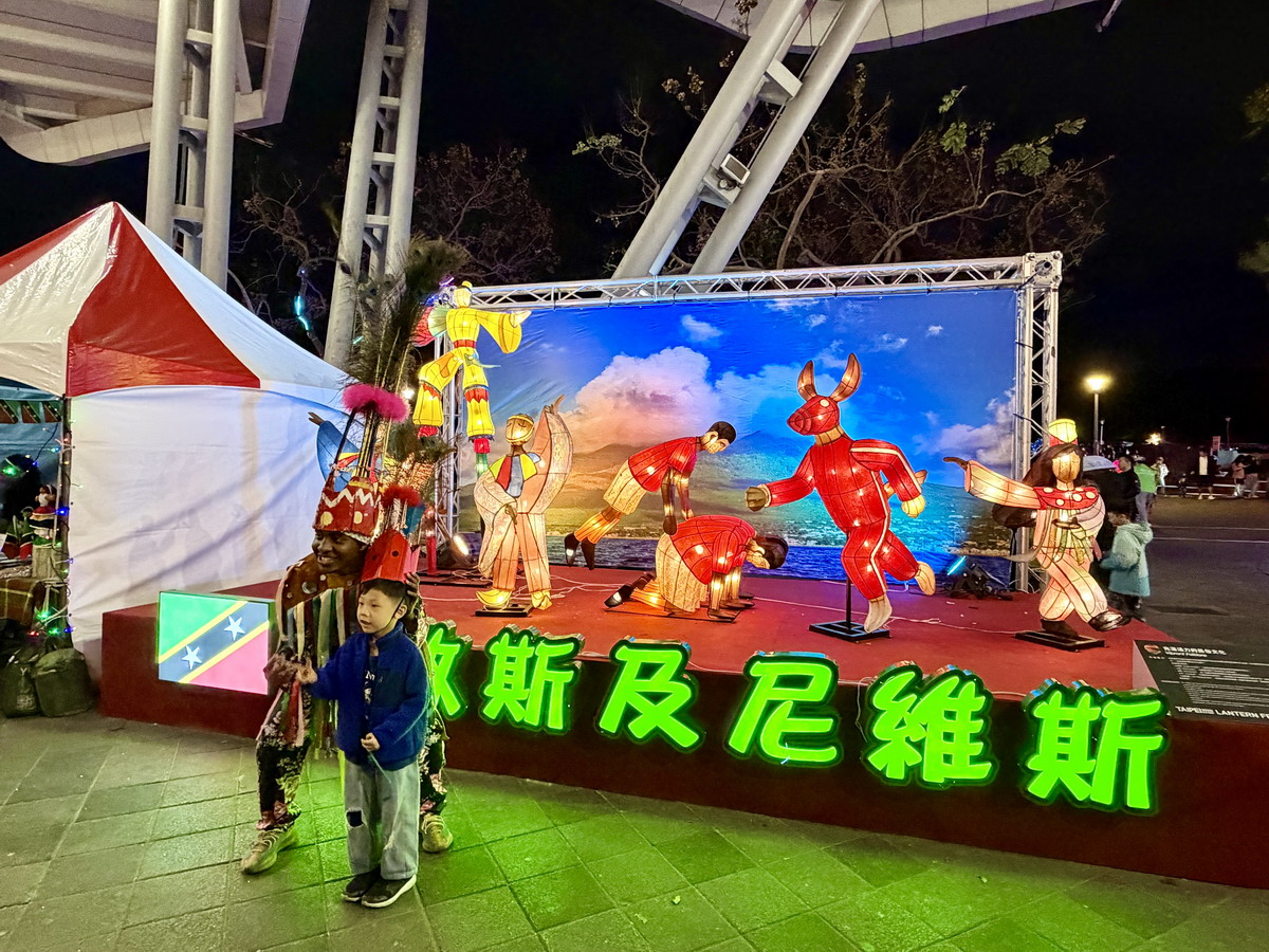 【活動】2026台北燈節花博展區:變形金剛擎天柱柯博文降臨台北 7298 【活動】2026台北燈節花博展區:變形金剛擎天柱柯博文降臨台北 7298