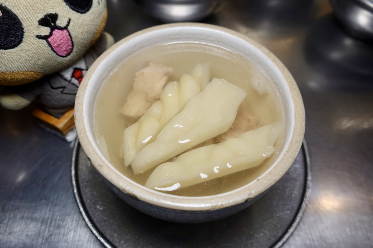 【台北南機場夜市美食】曉迪筒仔米糕 2026：被低估的滷肉飯？被米糕耽誤的滷肉飯？夜市排隊小攤滷肉飯才是本體 7303