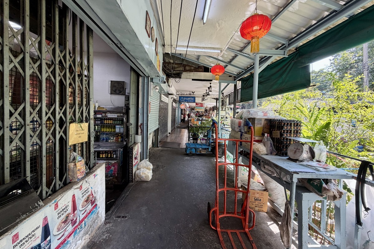 【泰國曼谷美食】勝利紀念碑船麵一條街 Payak boat noodle 2026：一碗船麵18泰銖，大家都吃爆！曼谷船麵集中地，便宜好吃的庶民美食，有中文菜單 7319