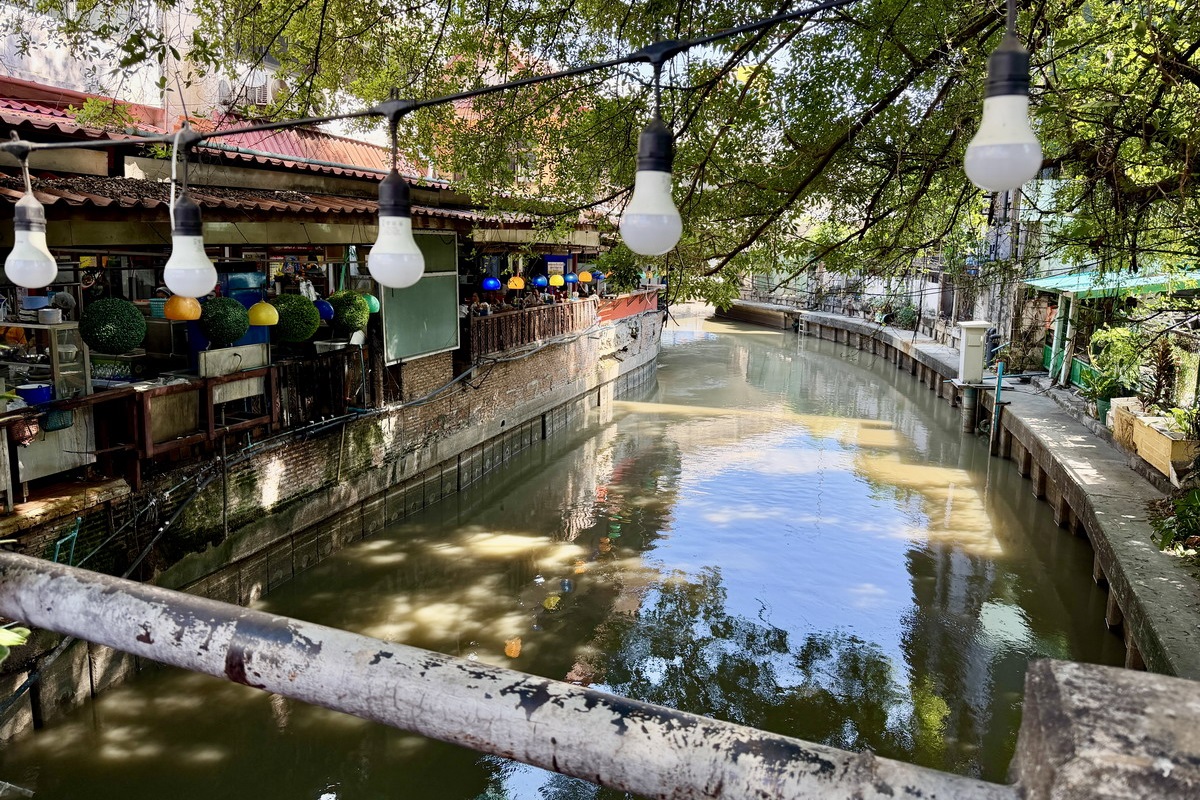 【泰國曼谷美食】勝利紀念碑船麵一條街 Payak boat noodle 2026：一碗船麵18泰銖，大家都吃爆！曼谷船麵集中地，便宜好吃的庶民美食，有中文菜單 7319