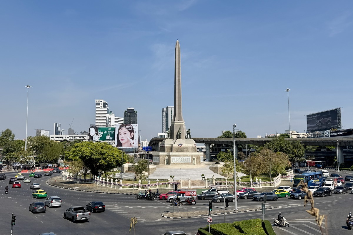 【泰國曼谷美食】勝利紀念碑船麵一條街 Payak boat noodle 2026：一碗船麵18泰銖，大家都吃爆！曼谷船麵集中地，便宜好吃的庶民美食，有中文菜單 7319