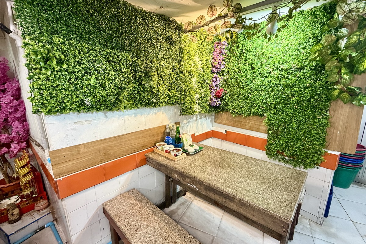 【泰國曼谷美食】勝利紀念碑船麵一條街 Payak boat noodle 2026：一碗船麵18泰銖，大家都吃爆！曼谷船麵集中地，便宜好吃的庶民美食，有中文菜單 7319