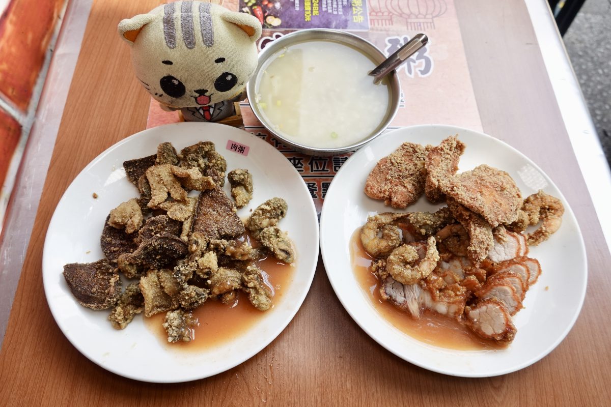 【台北大橋頭站美食】葉家肉粥 2026：大稻埕慈聖宮懷舊肉粥與炸物，韓國《黑白大廚》白種元推薦 7329