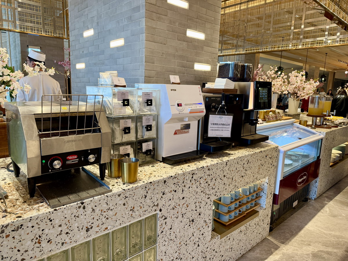 【高雄美食】高雄日航酒店SERENA全日餐廳 Hotel Nikko Kaohsiung 2026：早餐就有港式點心推車和哈根達斯冰淇淋！精緻的吃到飽早餐，高雄聽演唱會住宿新選擇 7224