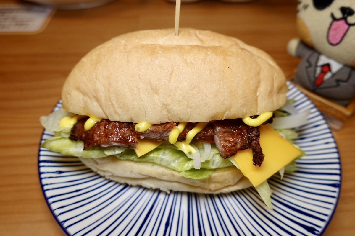 【台北松山機場站美食】極之好味港式燒臘飯館松山機場店 The best way 2026：粵菜名廚進駐松山機場國內線美食街，港式餐點美味又平價，還有聊天不限時的私房聚餐秘密基地 7346