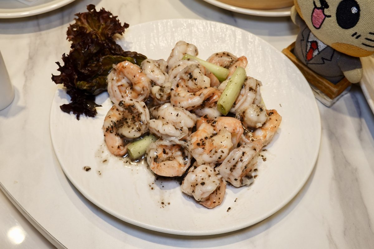 【台北車站美食】上海鄉村承德本家 2026：40年老字號中餐廳打造嶄新風貌旗艦店，時尚裝潢耳目一新，堅持師傅手工炒菜不用調理包，還引進茶酒搭餐，台北車站聚餐有了新選擇 7347