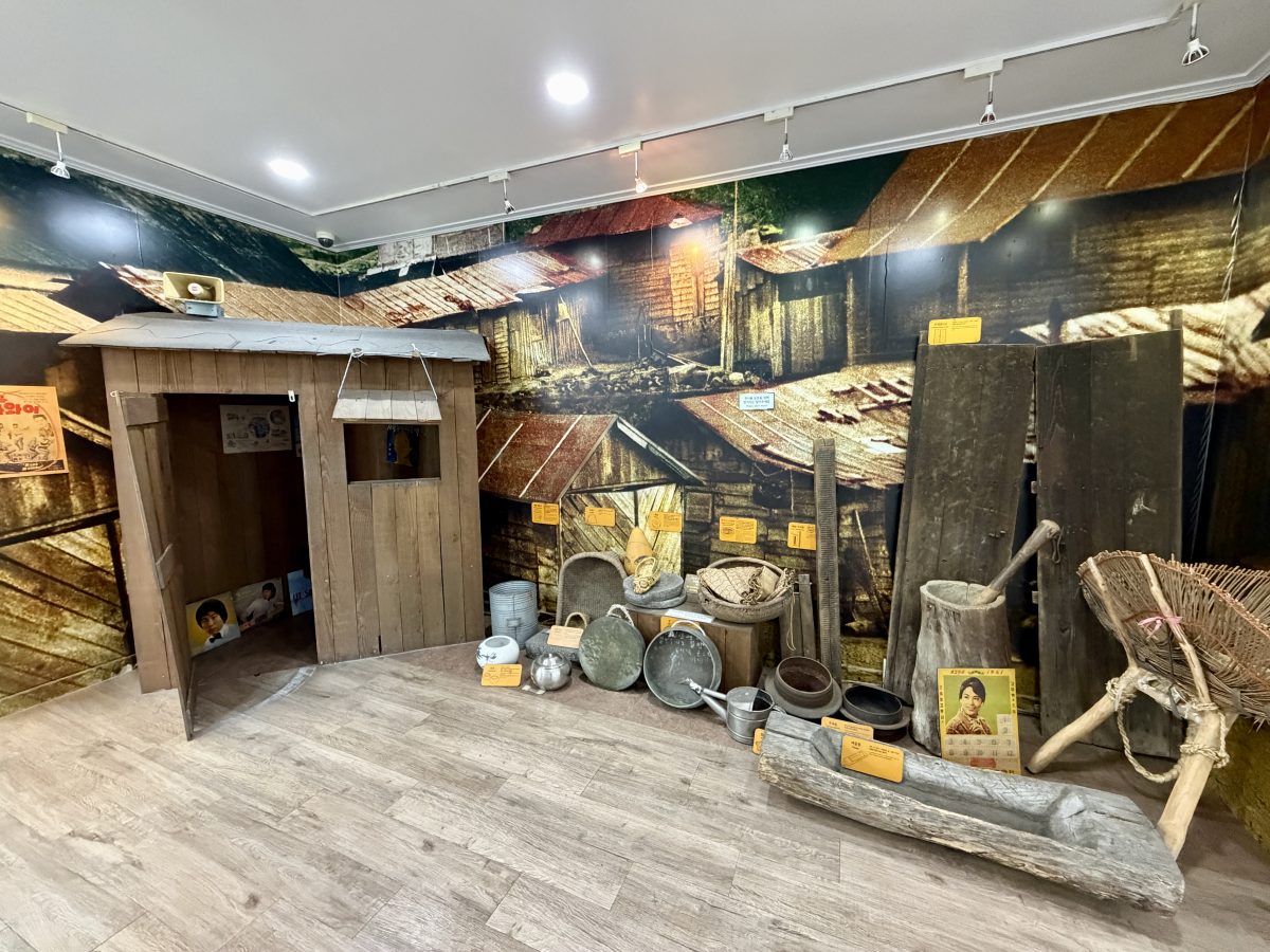 【韓國釜山旅遊】甘川洞文化村 2026：在彩色屋山城與小王子相遇！難民聚落成功轉型觀光勝地，童話世界美照拍不完，釜山必遊熱門景點 7348