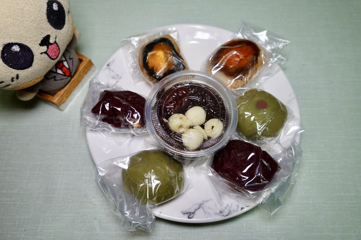 即時熱門文章：【台北南京復興站美食】黑麻糬 2026：低調的中式手工點心小舖，各式麻糬、草莓大福都很受歡迎，常常賣完提前關店，遼寧街夜市熱門店  7370