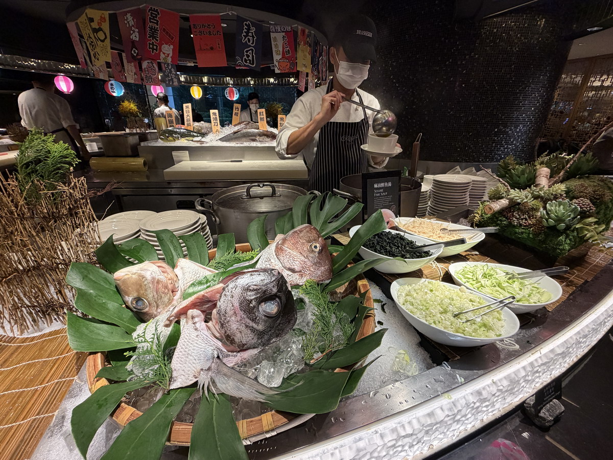 【台北中山站美食】台北晶華酒店栢麗廳吃到飽自助餐 2026：台灣代表性老牌吃到飽自助餐，吃貨必吃，台東當日新鮮直送漁貨是招牌 7390