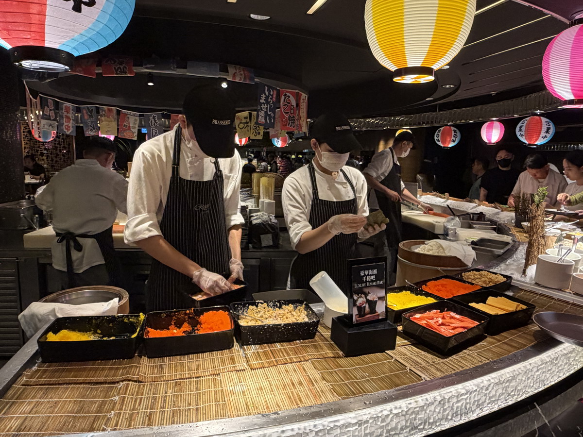 【台北中山站美食】台北晶華酒店栢麗廳吃到飽自助餐 2026：台灣代表性老牌吃到飽自助餐，吃貨必吃，台東當日新鮮直送漁貨是招牌 7390