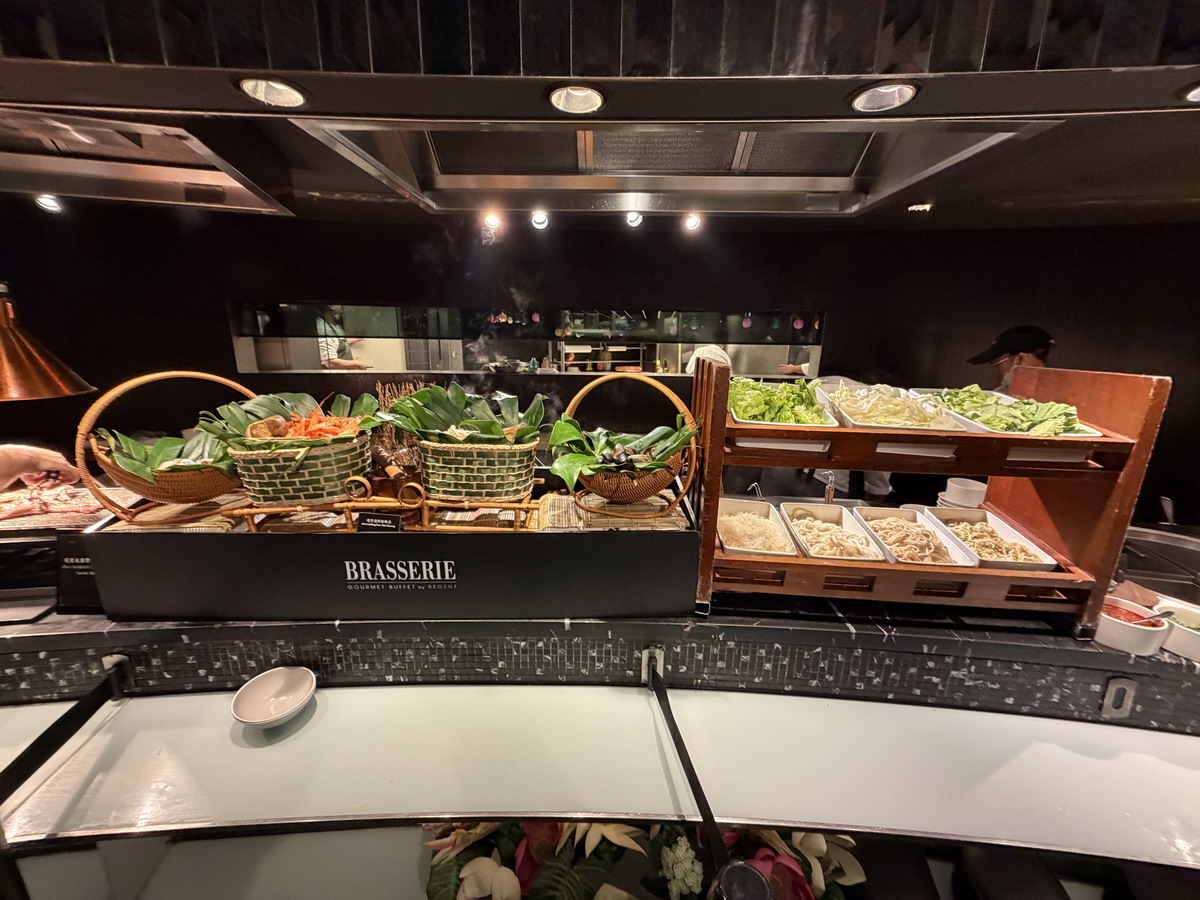 【台北中山站美食】台北晶華酒店栢麗廳吃到飽自助餐 2026：台灣代表性老牌吃到飽自助餐，吃貨必吃，台東當日新鮮直送漁貨是招牌 7390