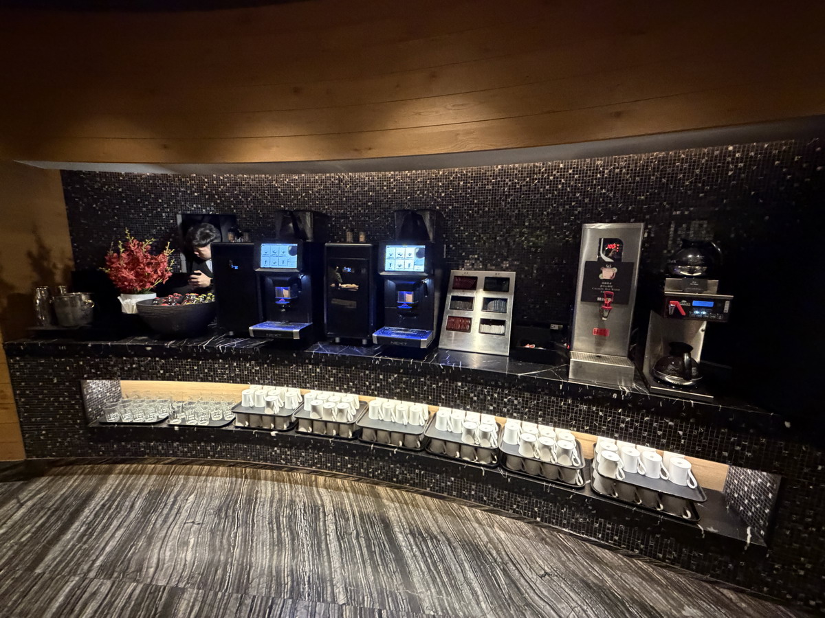 【台北中山站美食】台北晶華酒店栢麗廳吃到飽自助餐 2026：台灣代表性老牌吃到飽自助餐，吃貨必吃，台東當日新鮮直送漁貨是招牌 7390