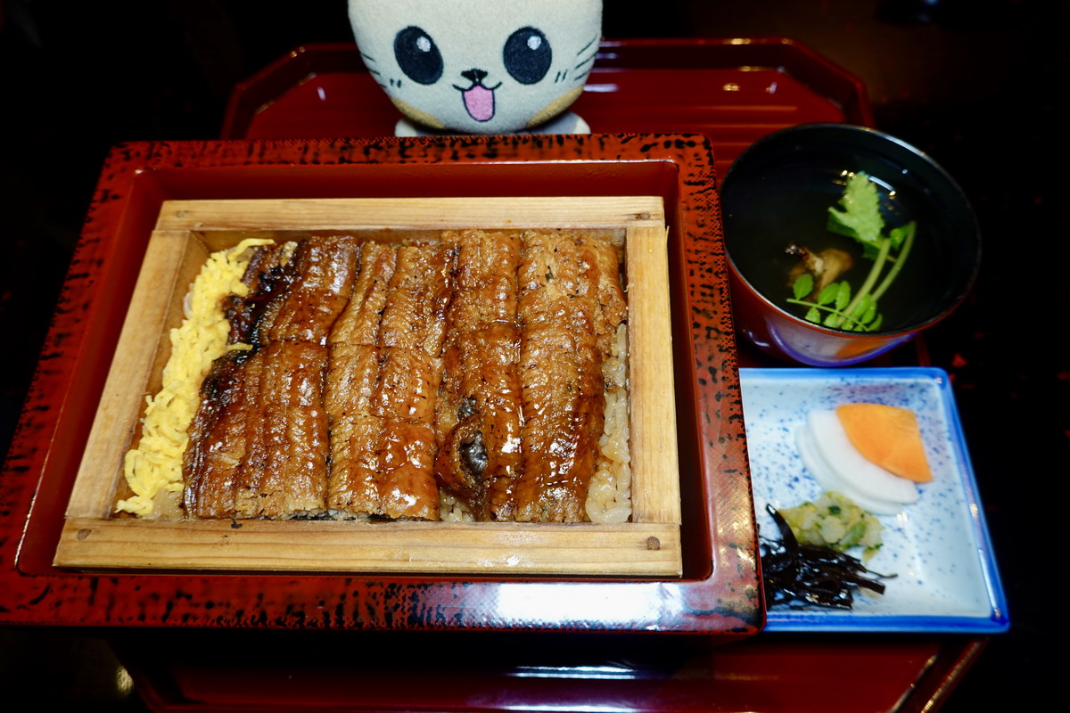 【日本九州美食】田舍庵 2026：北九州市百年鰻魚飯老店，米其林入選，鰻魚飯三吃與鰻肝串燒都是名物，台北分店叫小倉屋，參觀小倉城、宮本武藏史蹟、門司港可以吃這家 7401