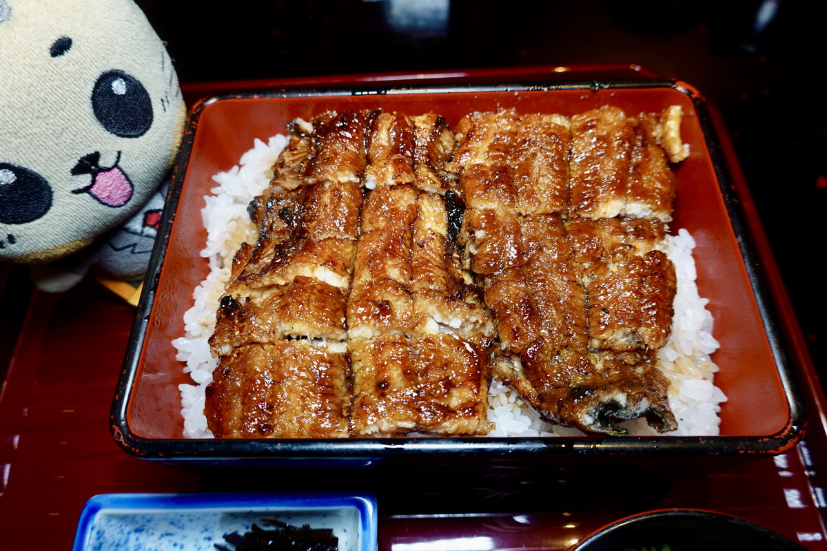 【日本九州美食】田舍庵 2026：北九州市百年鰻魚飯老店，米其林入選，鰻魚飯三吃與鰻肝串燒都是名物，台北分店叫小倉屋，參觀小倉城、宮本武藏史蹟、門司港可以吃這家 7401